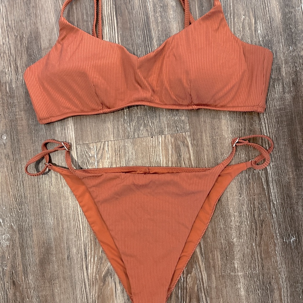 VS reposhed ribbed bronzed bikini.